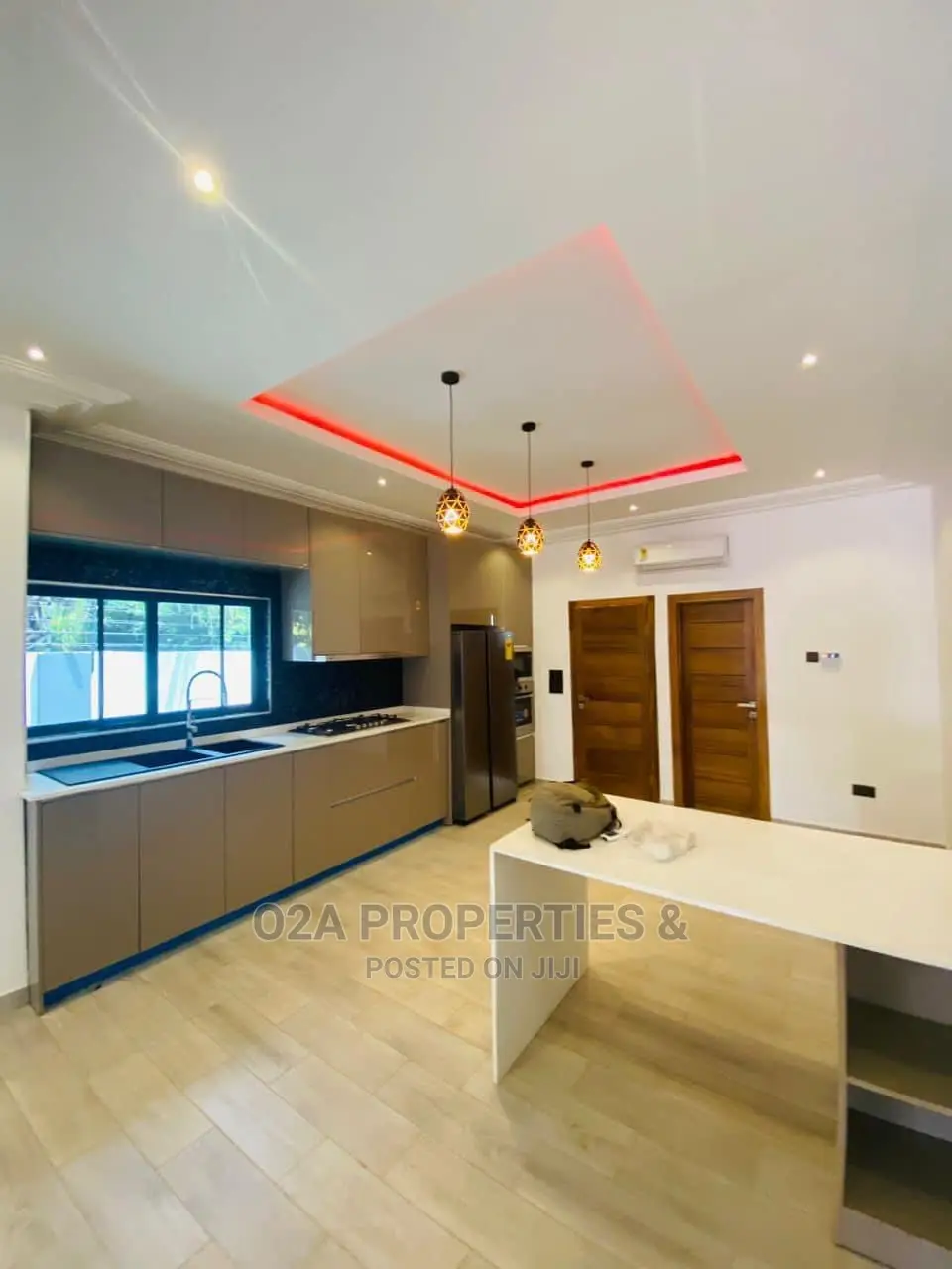 4bdrm House in A&C Mall Area for sale in A&C Mall Area