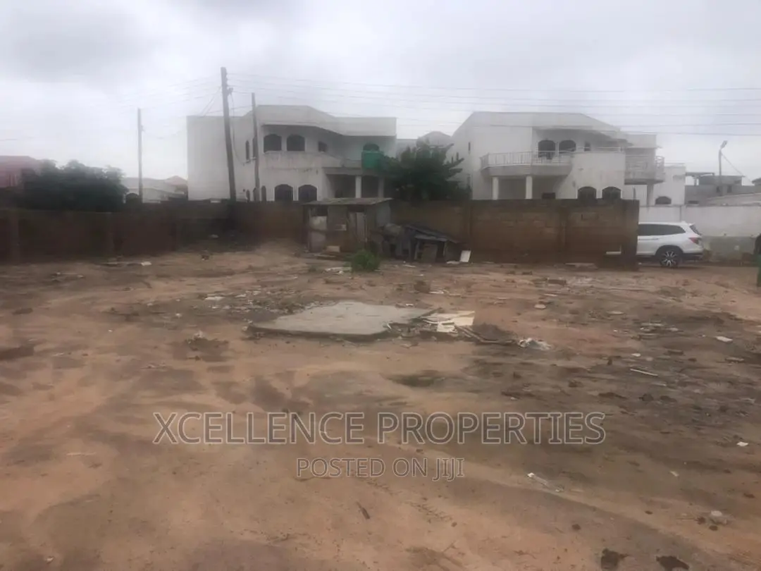 One and Half Land for Sale in Adjiriganor