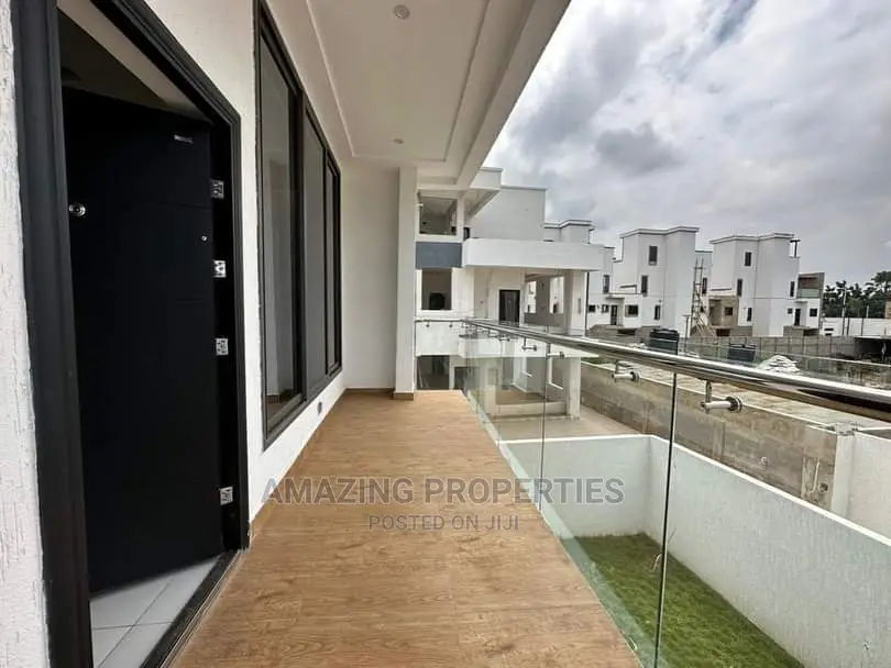 5bdrm House in Airport Residential Area for sale in Airport Residential Area