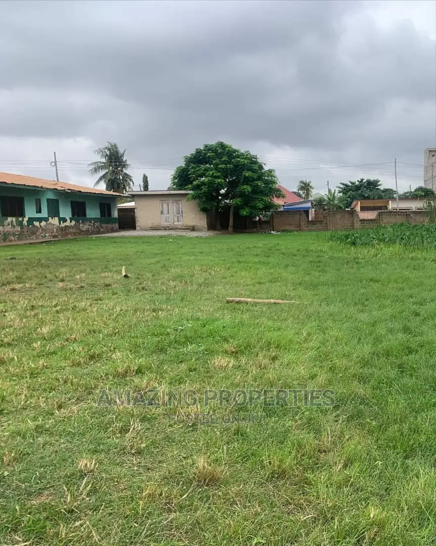 10 Plots of Land for Sale at Madina in Madina