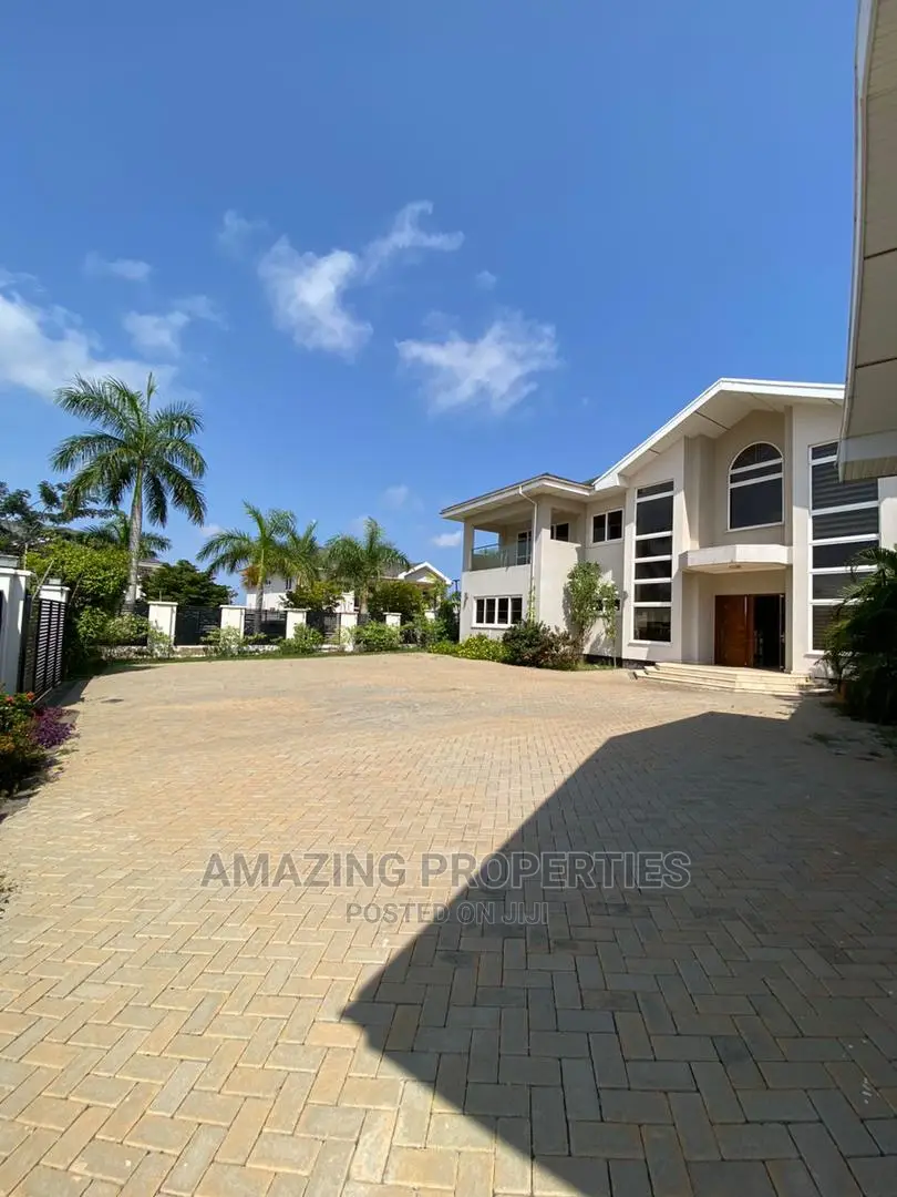 5bdrm House in Airport for sale in Airport Residential Area