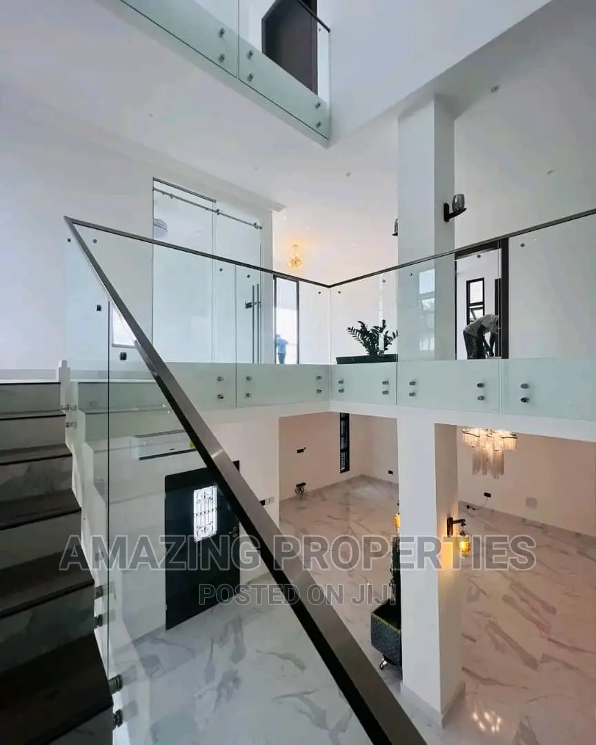 5bdrm House in East Legon for sale in East Legon
