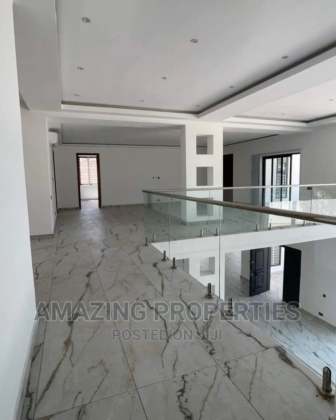 8bdrm House in East Legon for sale in East Legon