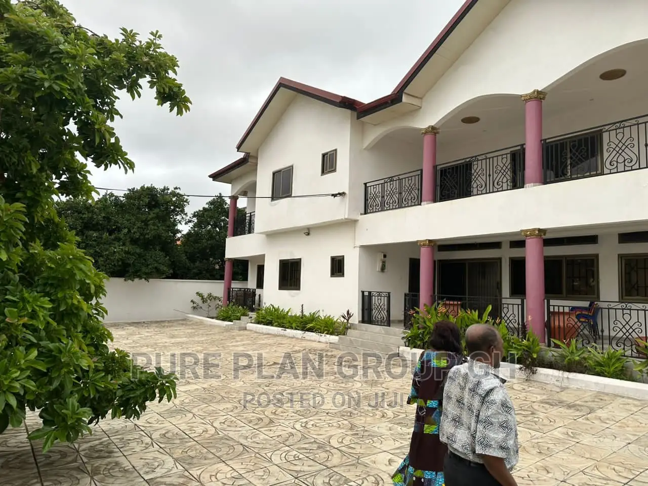 Furnished 7bdrm House in Westland for rent in West Legon