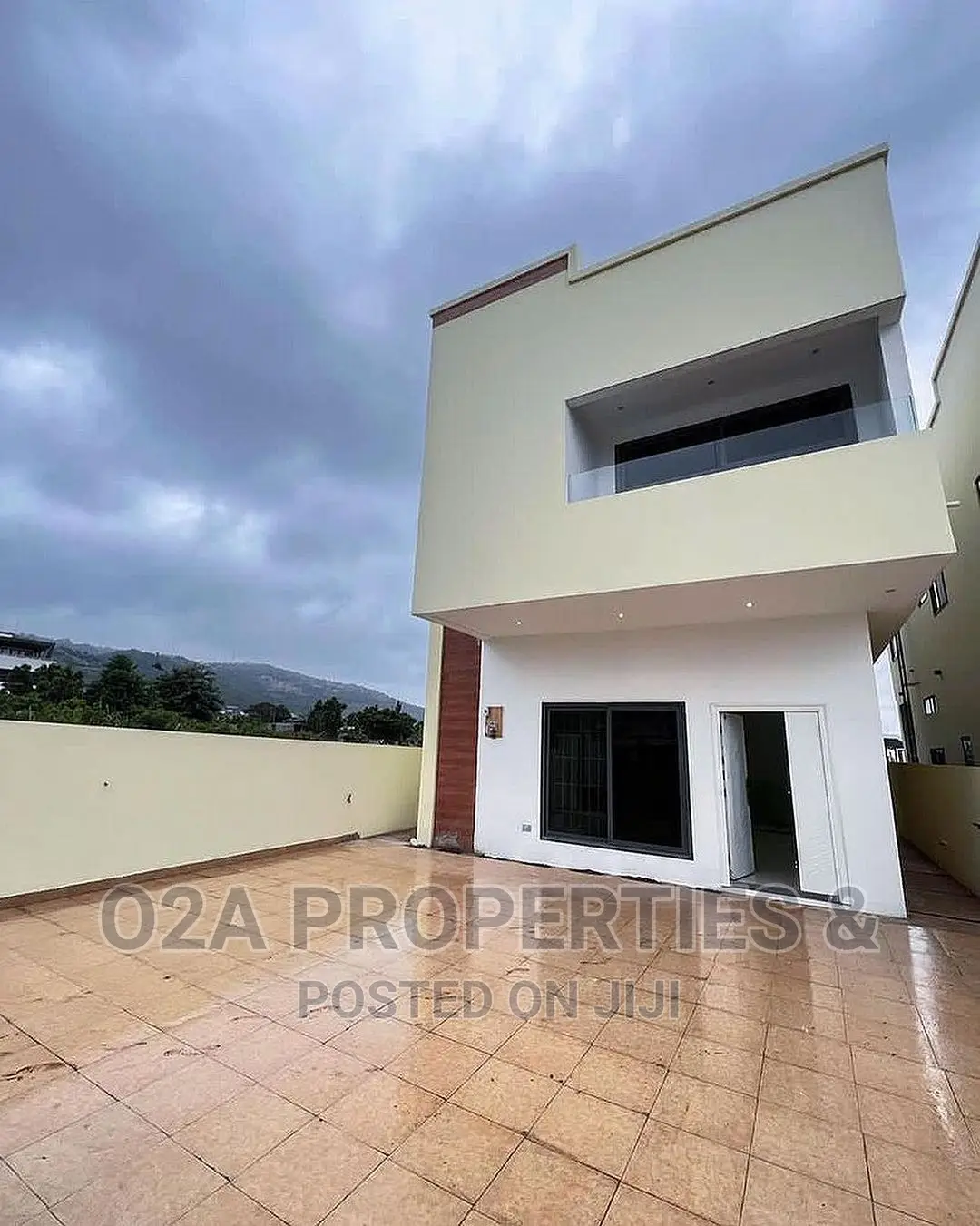 3bdrm House in Oyarifa Mall Area for sale in Oyarifa Mall Area