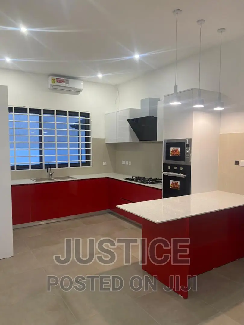 4bdrm Duplex in Community 20 Tema for sale in Tema Metropolitan