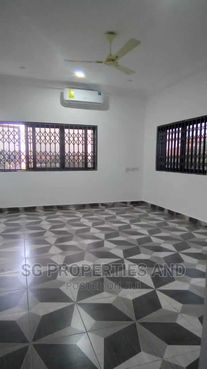 4bdrm House in Batsonaa, Spintex for rent in Spintex