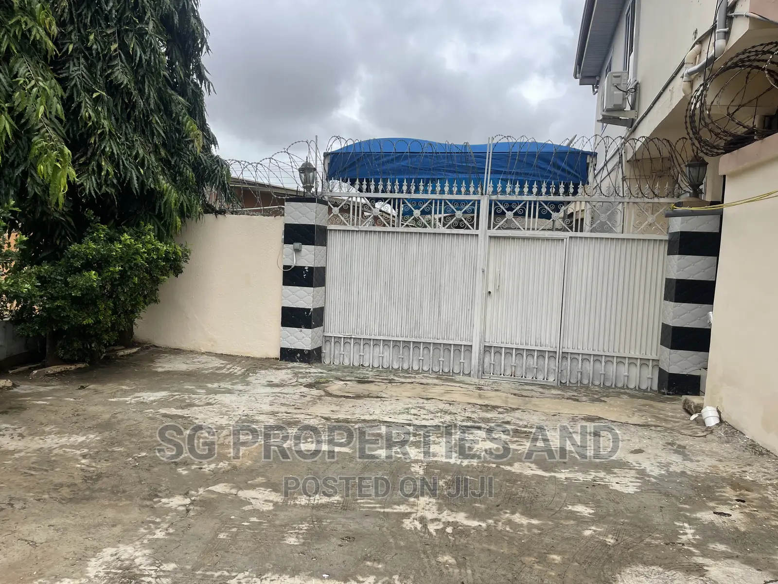 2bdrm House in Batsonaa, Spintex for rent in Spintex