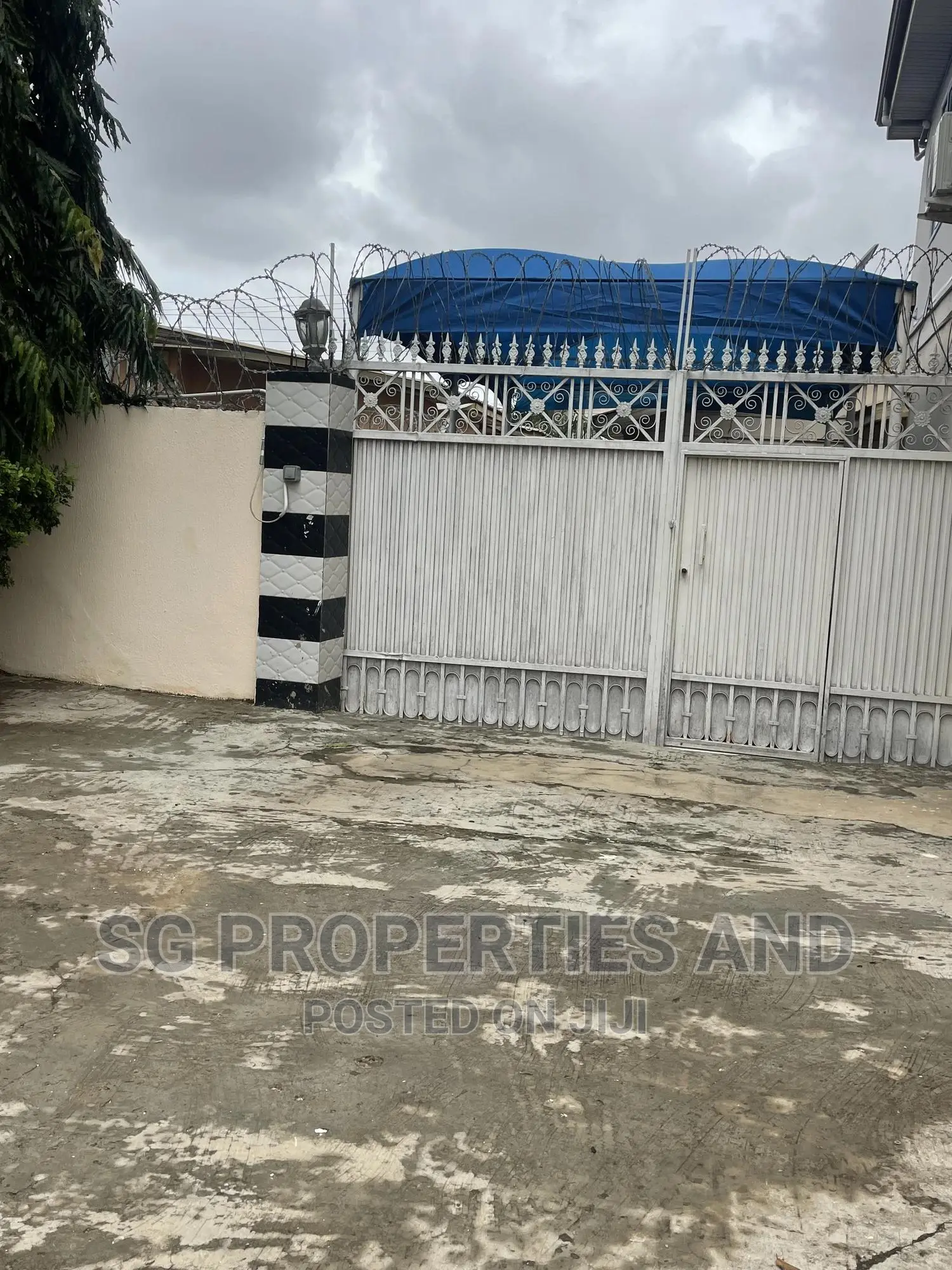 2bdrm House in Batsonaa, Spintex for rent in Spintex