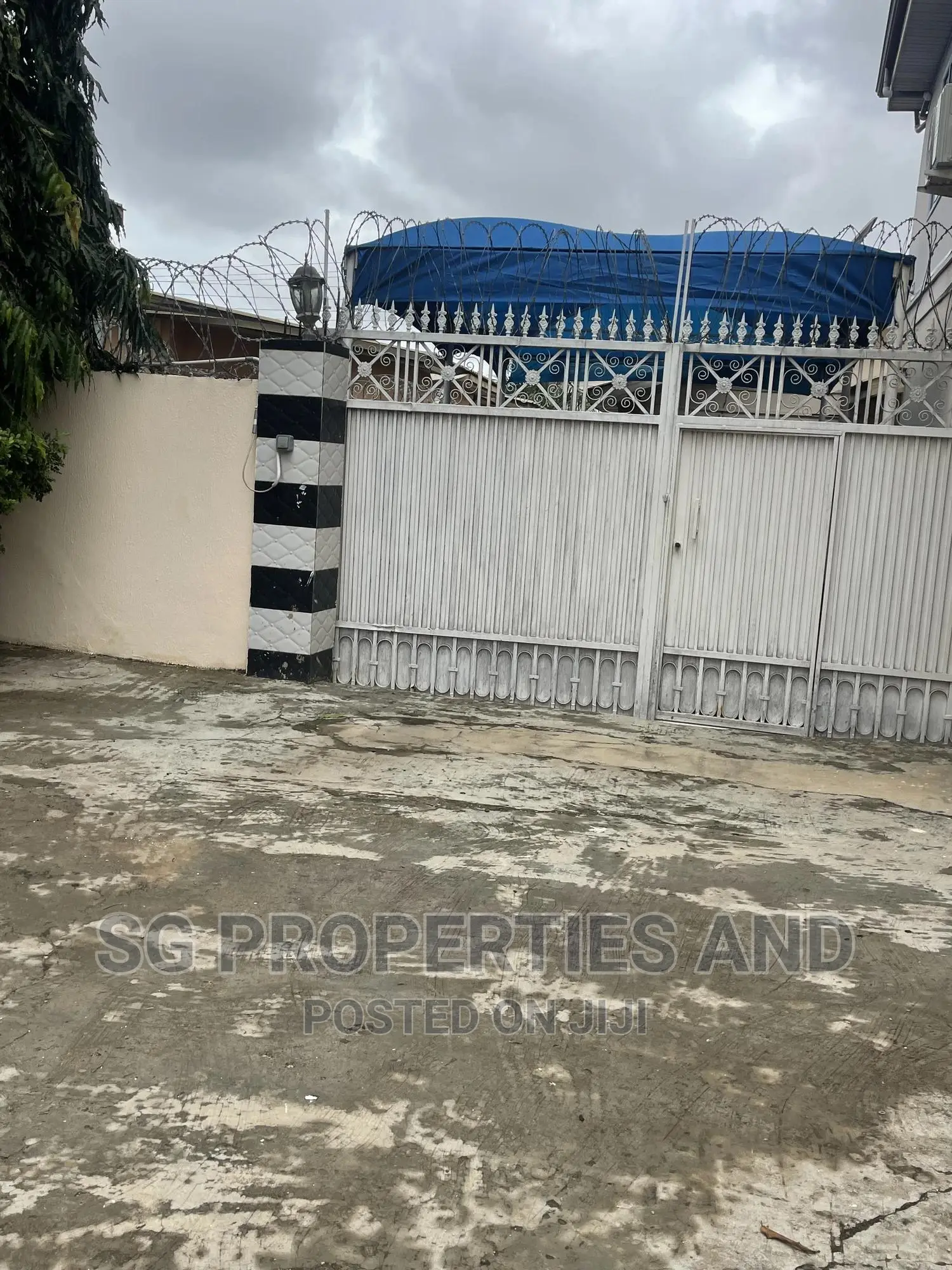 2bdrm House in Batsonaa, Spintex for rent in Spintex