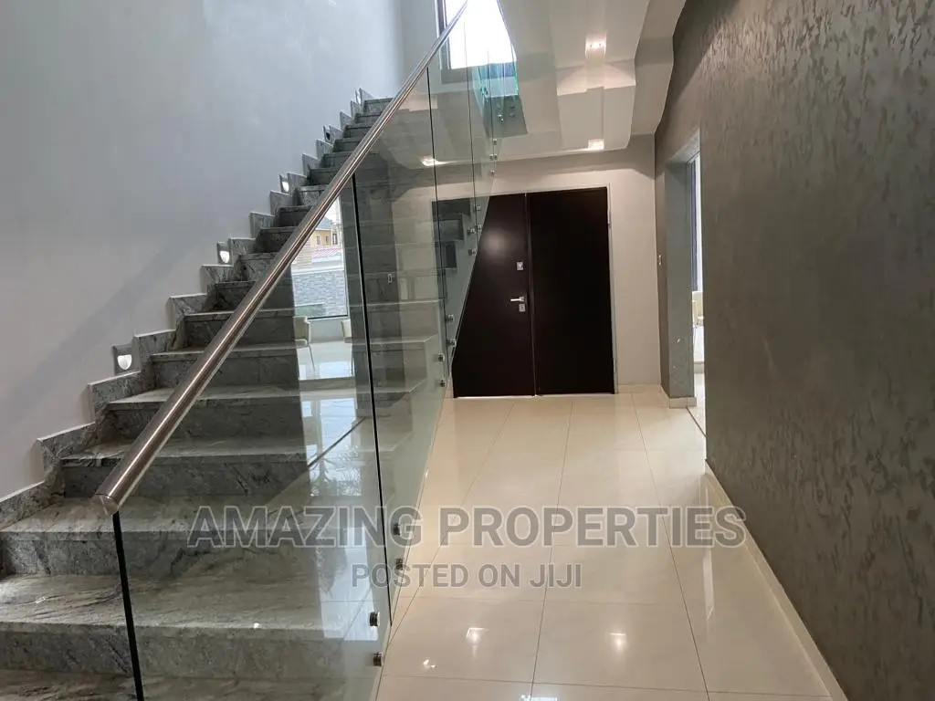 6bdrm House in East Legon for sale in East Legon