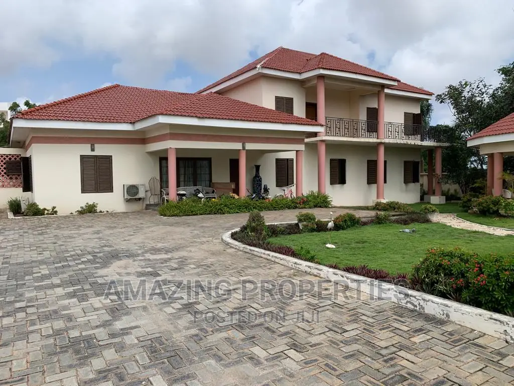 5bdrm House in Airport Residential Area for sale in Airport Residential Area