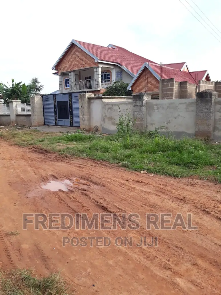 7bdrm House in Fredimens Real, Ejisu-Juaben Municipal for sale in Ejisu-Juaben Municipal