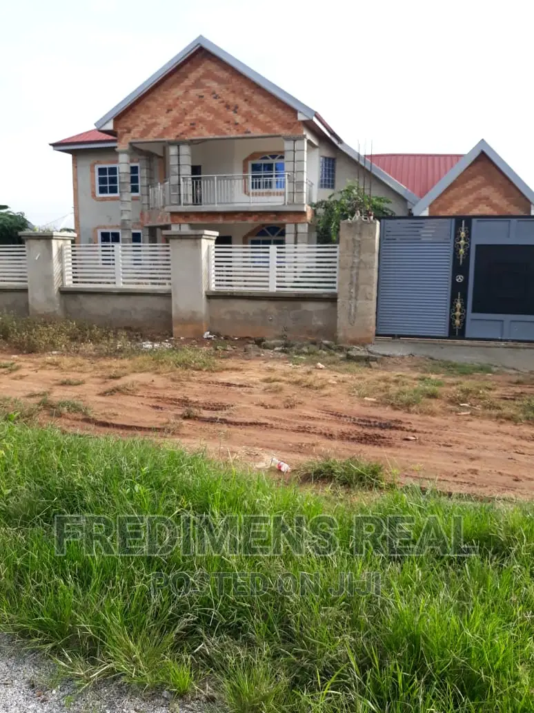 7bdrm House in Fredimens Real, Ejisu-Juaben Municipal for sale in Ejisu-Juaben Municipal