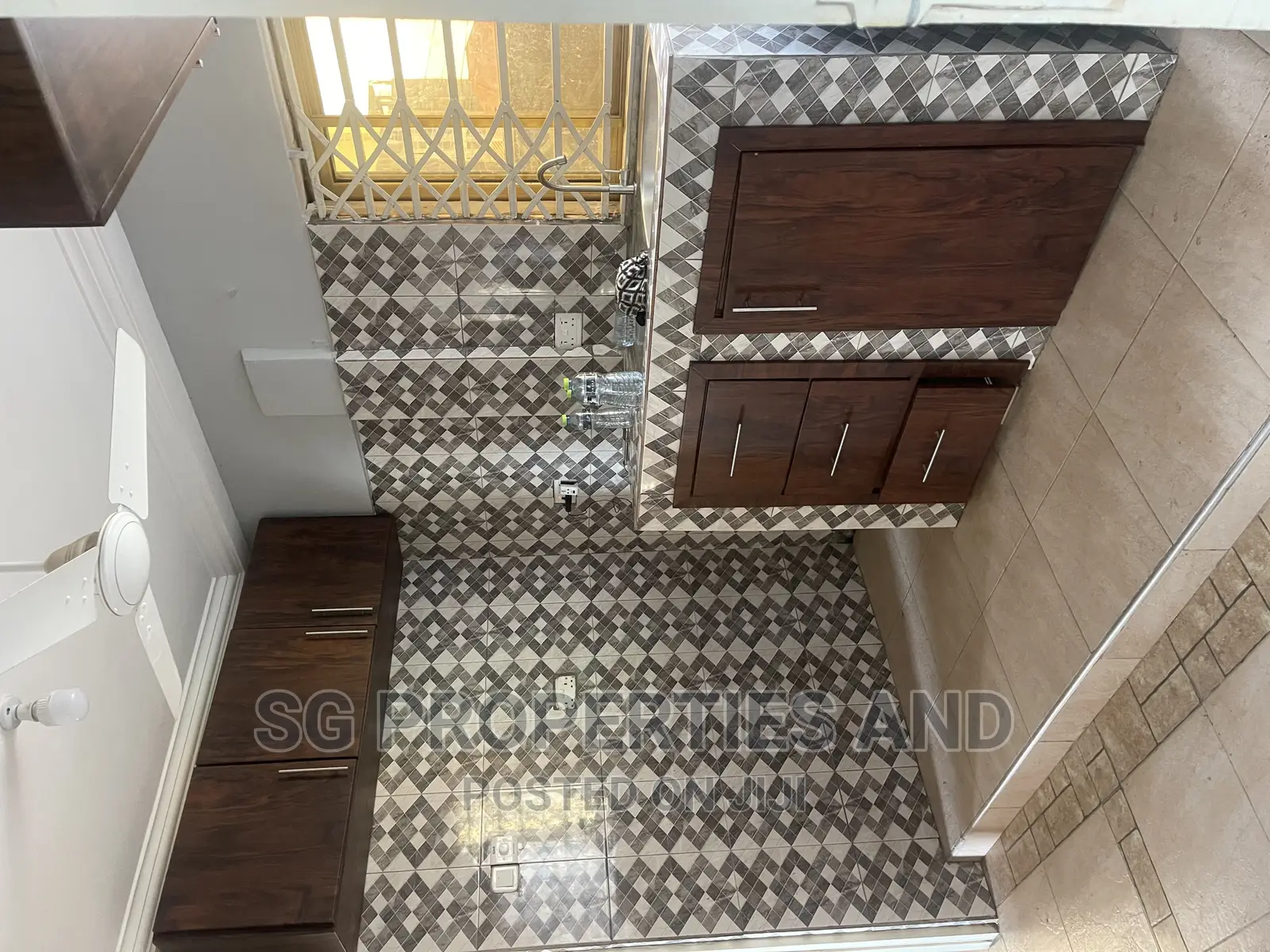 1bdrm Apartment in Sakumono, Spintex for rent in Spintex