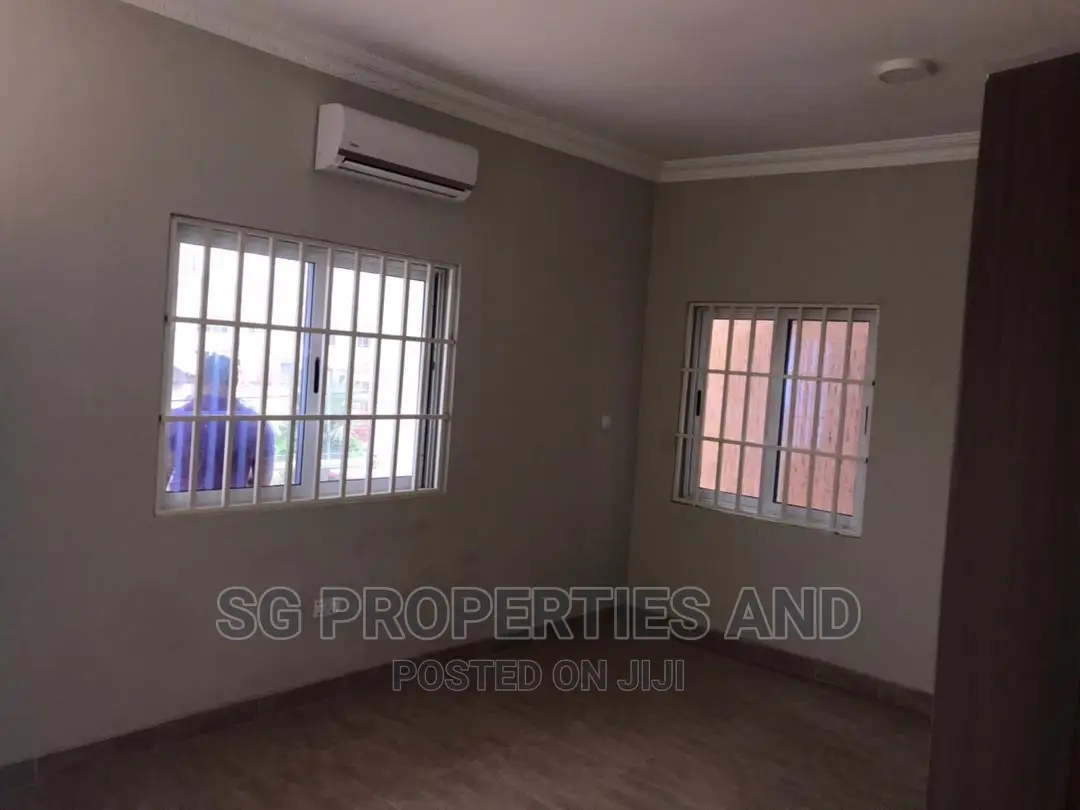 3bdrm House in Sakumono, Spintex for rent in Spintex