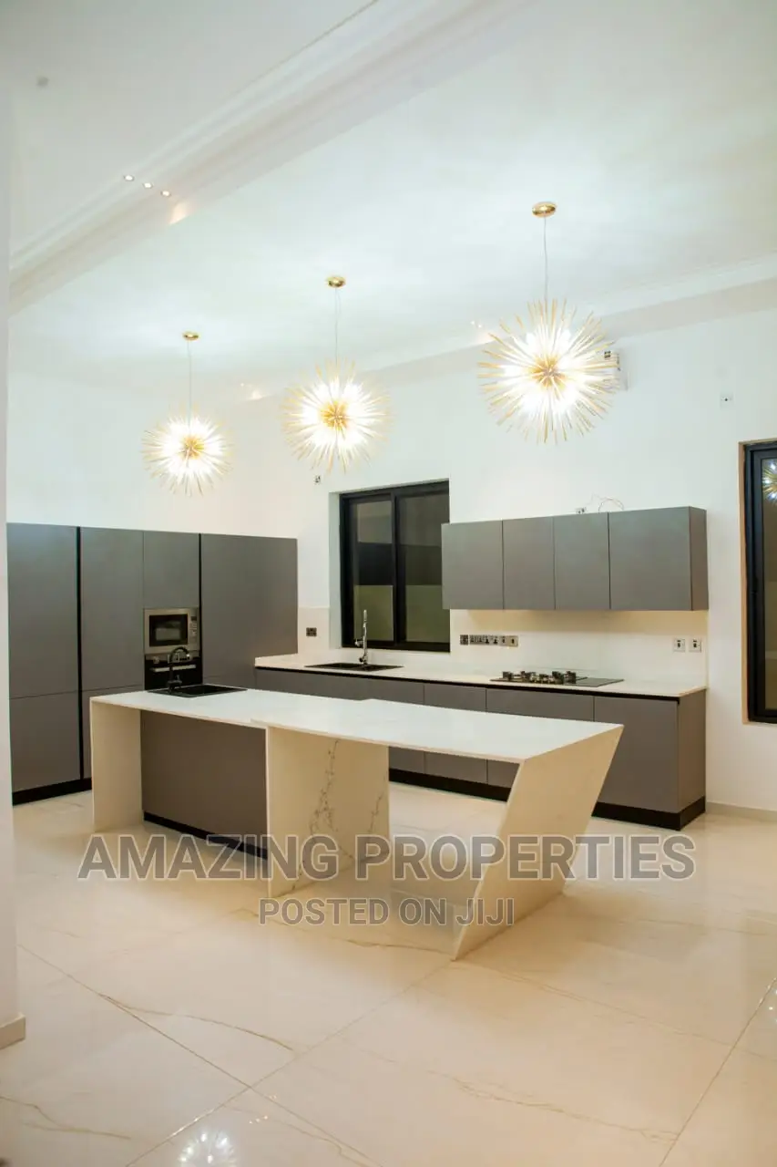 4bdrm House in East Legon for sale in East Legon