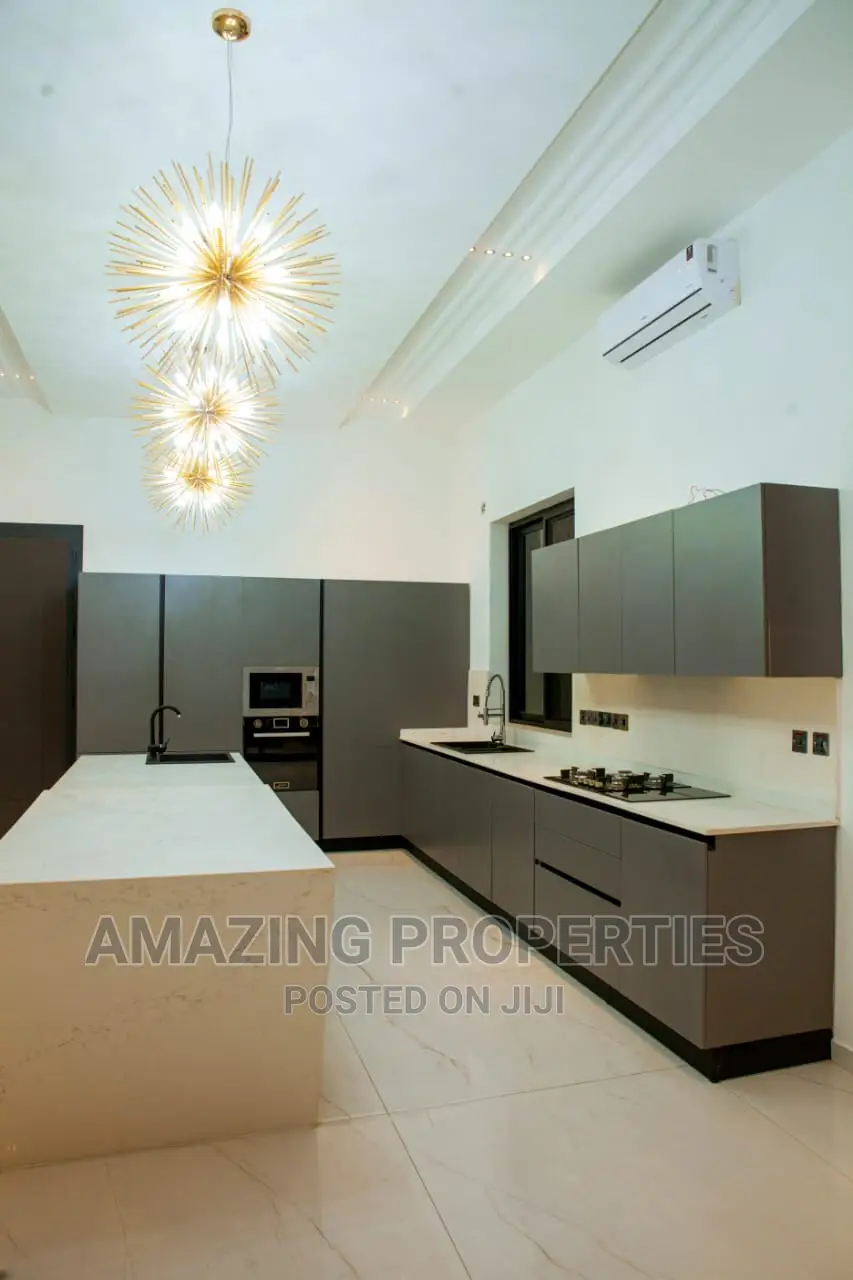 4bdrm House in East Legon for sale in East Legon