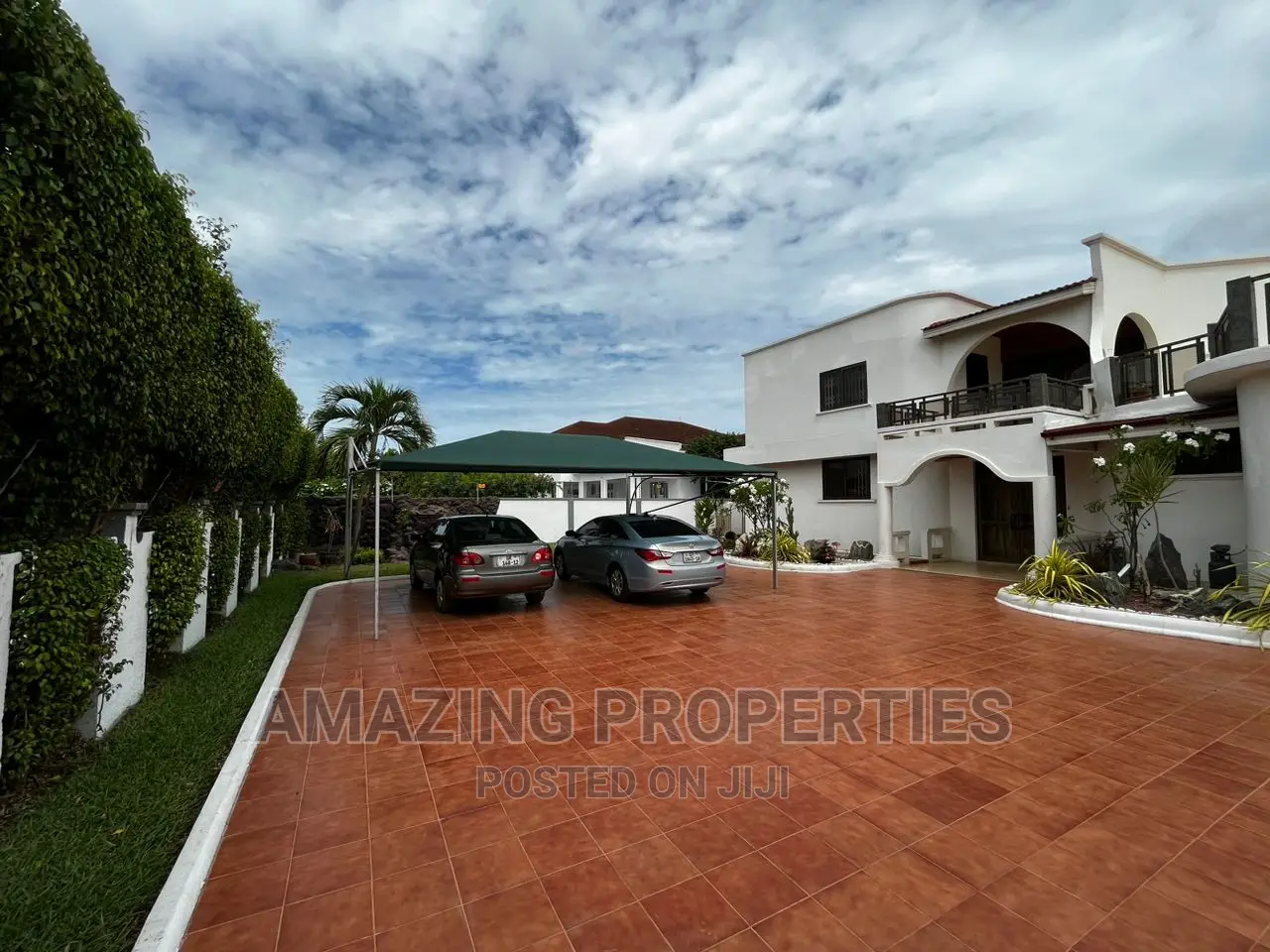 5bdrm House in East Legon for sale in East Legon