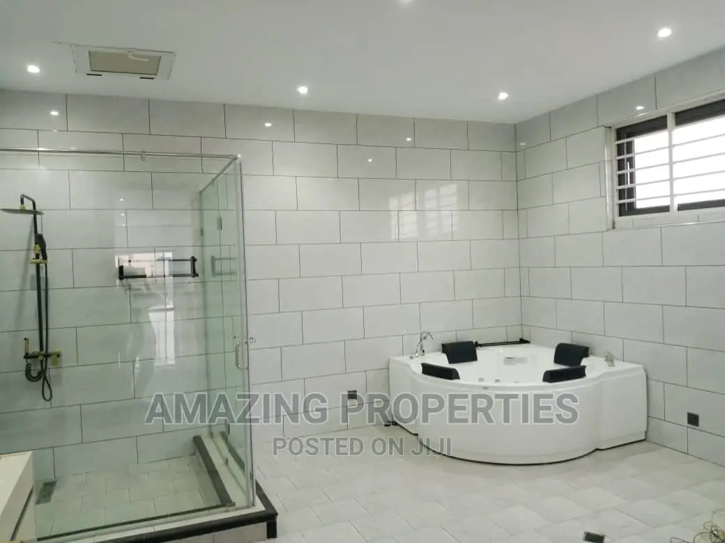 7bdrm House in East Legon for sale in East Legon