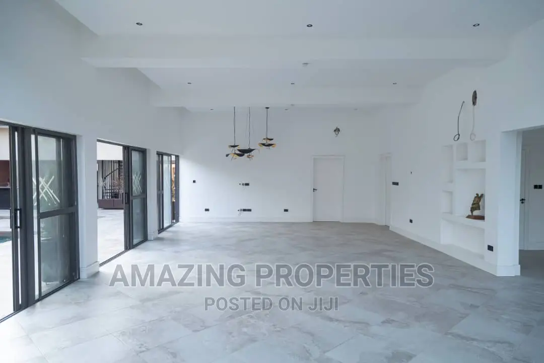 5bdrm House in Labone for sale in Labone