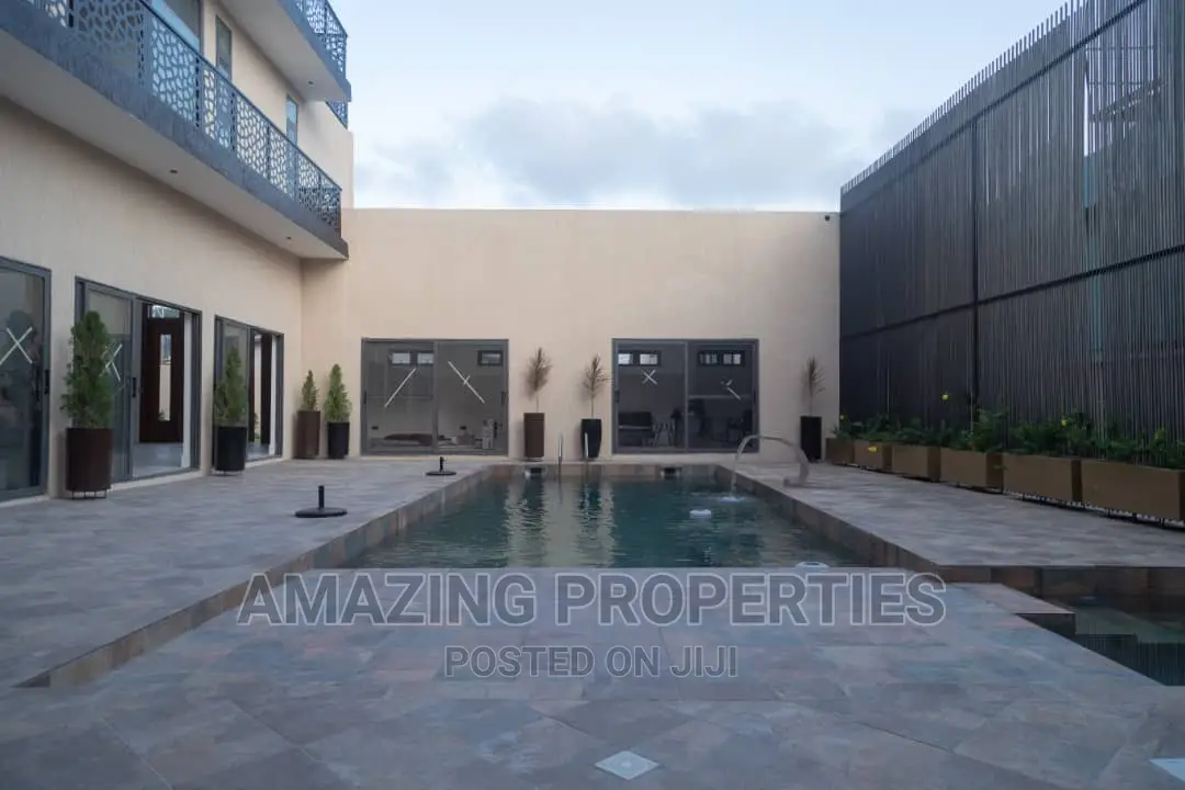 5bdrm House in Labone for sale in Labone