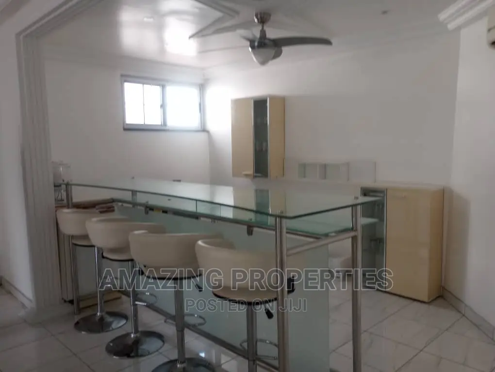 7bdrm House in Airport Residential Area for sale in Airport Residential Area