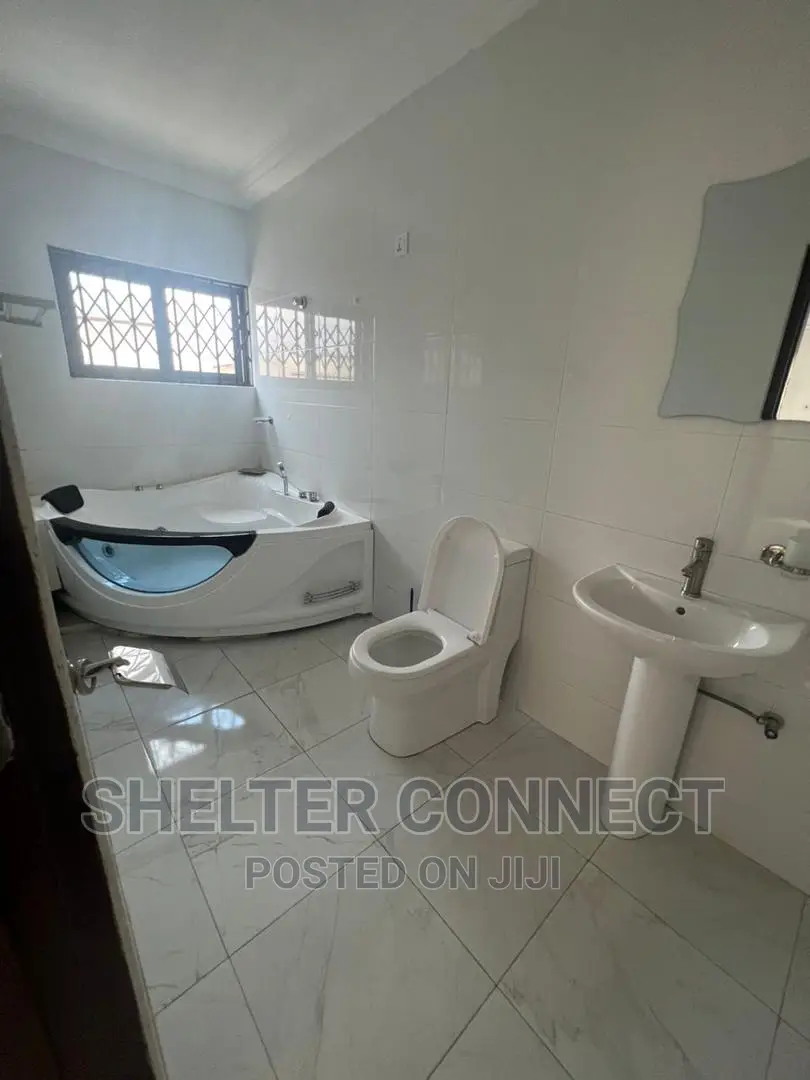 3bdrm Duplex in Oyarifa for rent in Oyarifa