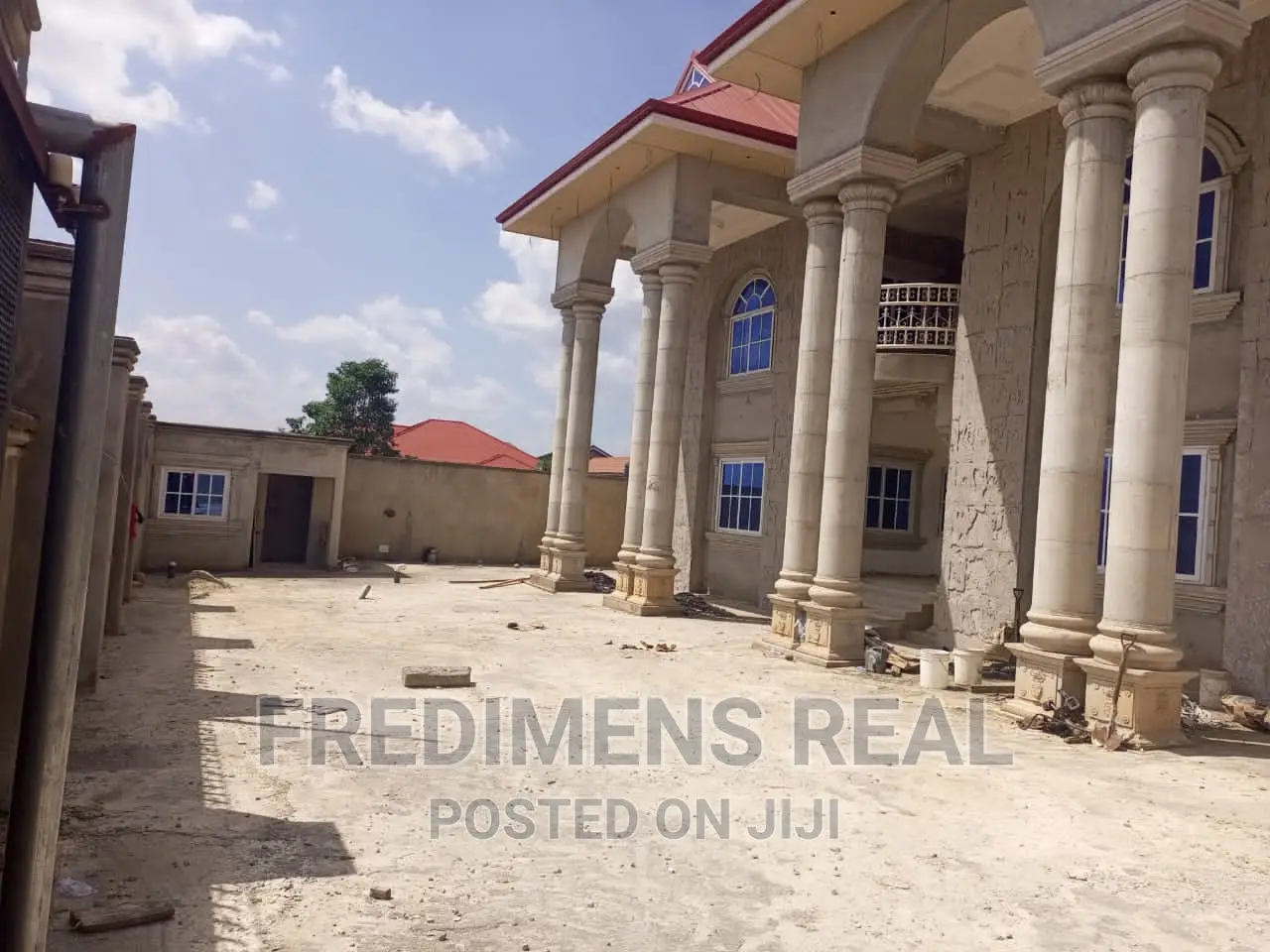 5bdrm House in Fredimens Real, Kumasi Metropolitan for sale in Kumasi Metropolitan