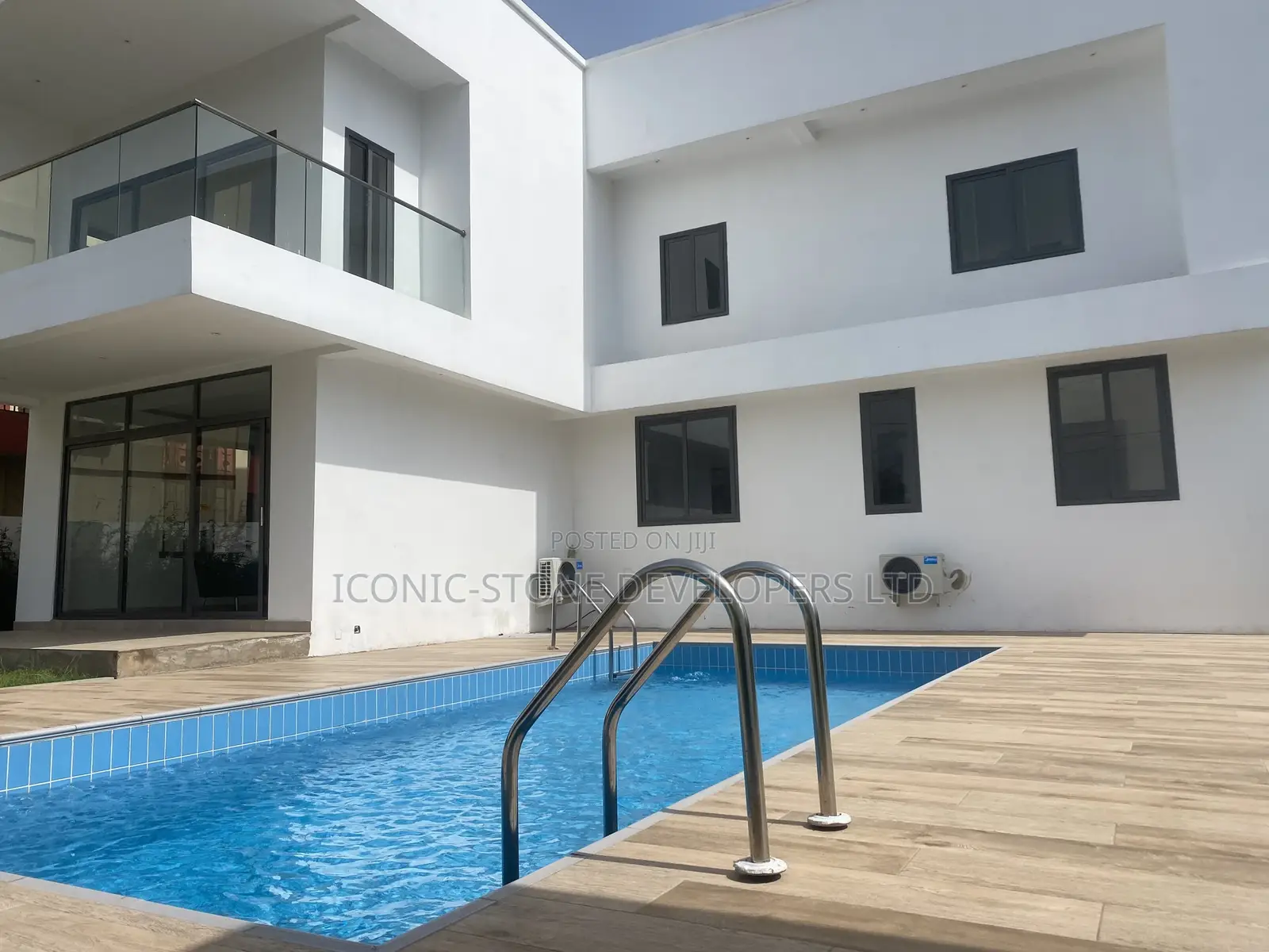 4bdrm Mansion in American House, East Legon for sale in East Legon