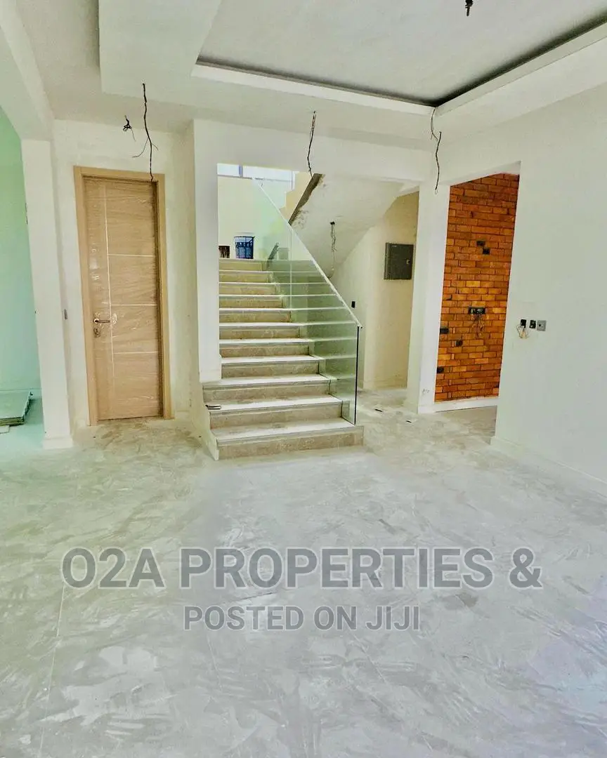 4bdrm House in Sakumono for sale in Sakumono