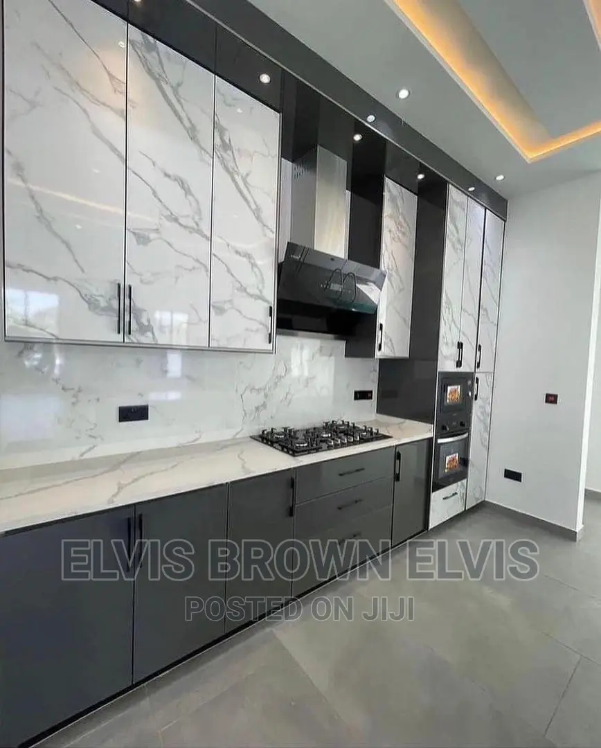 Executive 4 Bedrooms House for Sale at Trasacco in Adjiriganor
