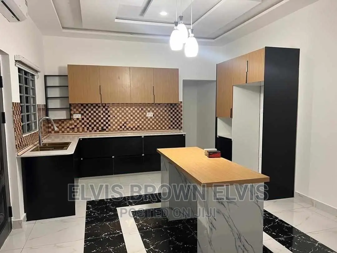 Executive 3 Bedrooms House for Sale at Lakeside in Ashaley Botwe