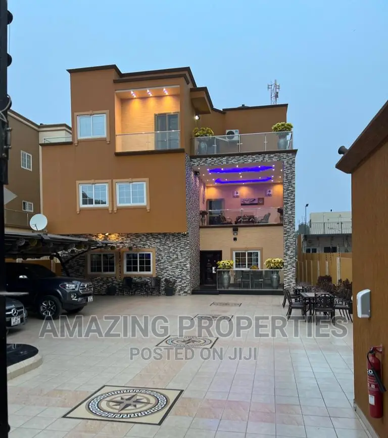 5bdrm House in East Legon for sale in East Legon