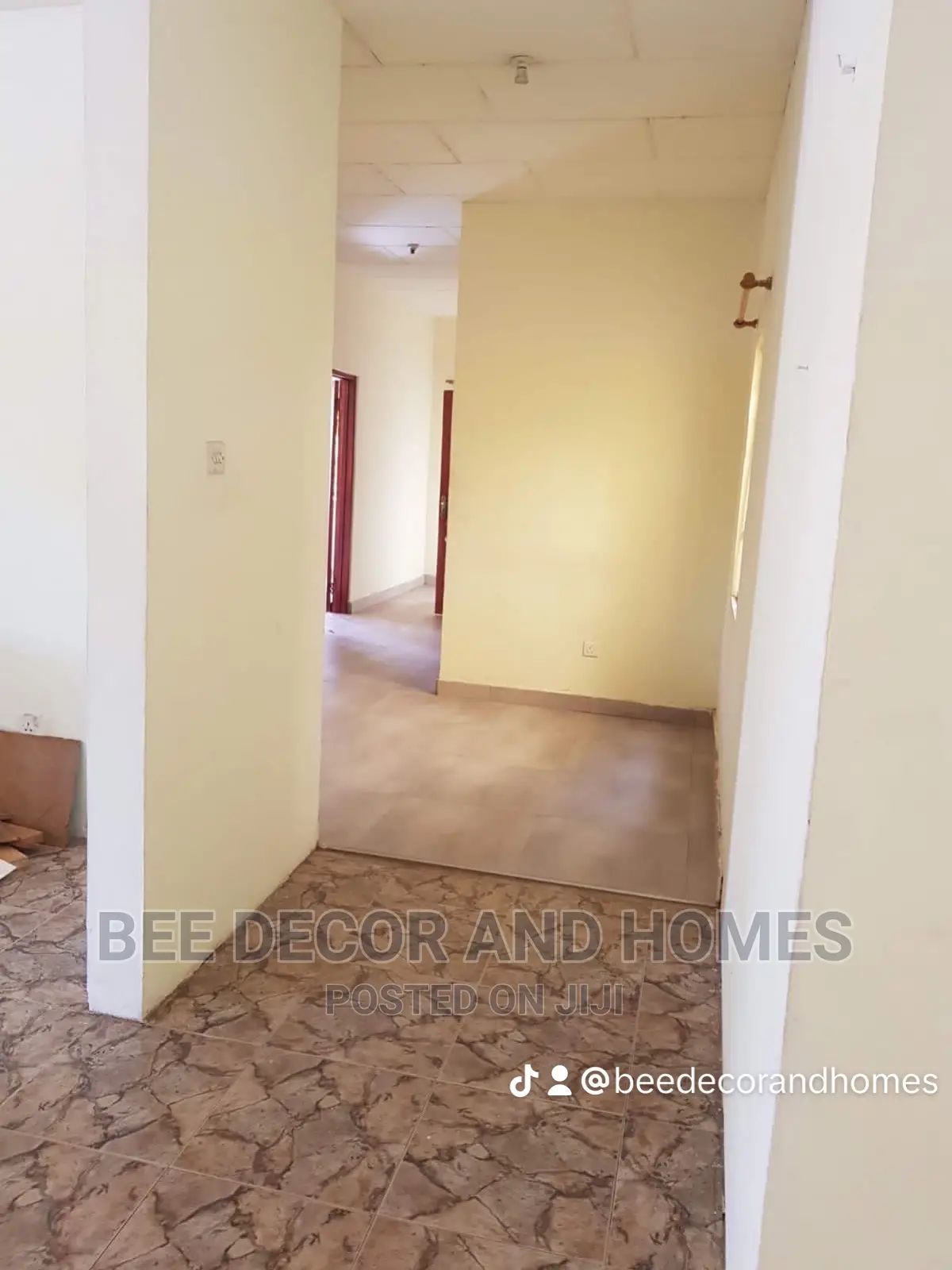 9bdrm House in Bee Decor And Homes, Adenta for sale in Adenta