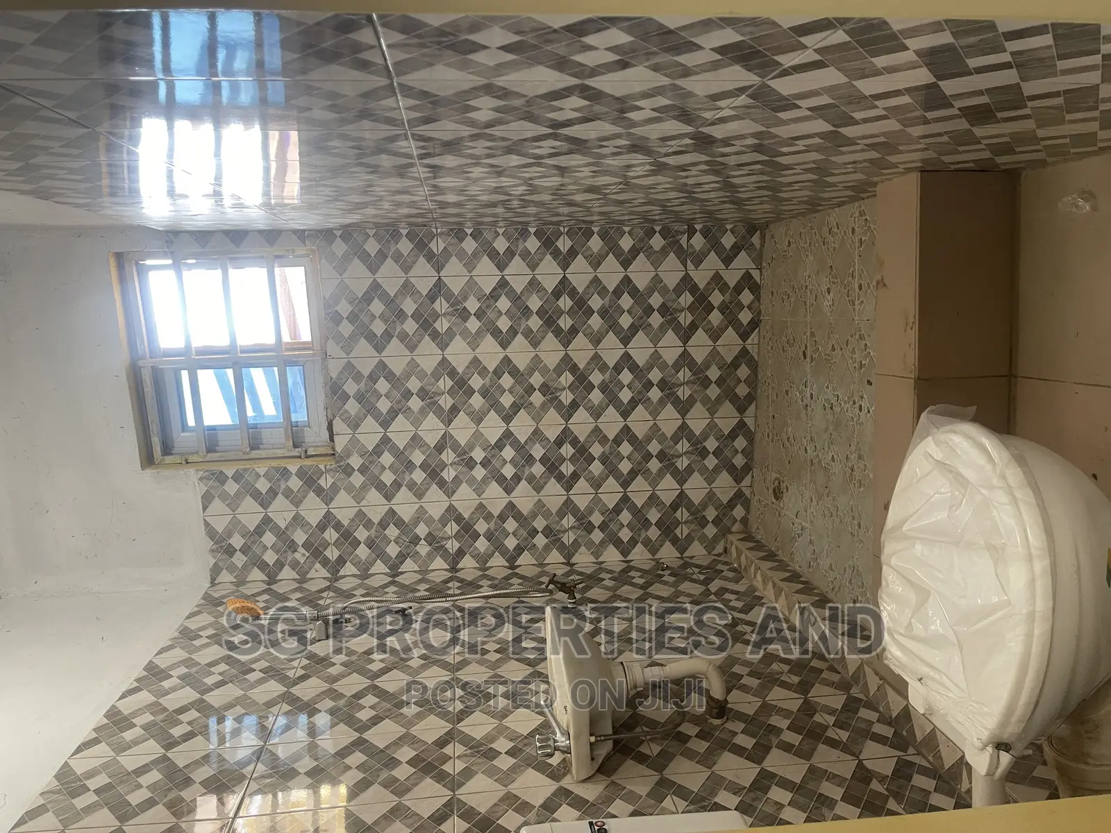 2bdrm Apartment in Lashibi, Spintex for rent in Spintex