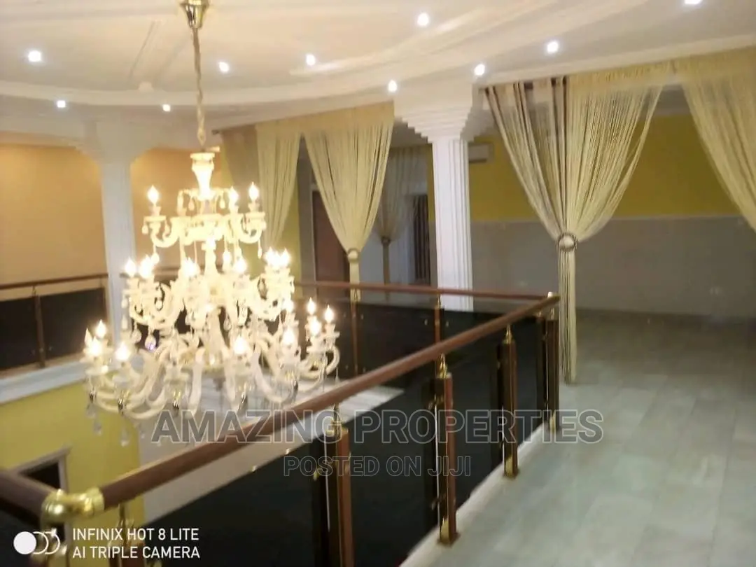 7bdrm House In Tema Metropolitan For Sale in Tema Metropolitan
