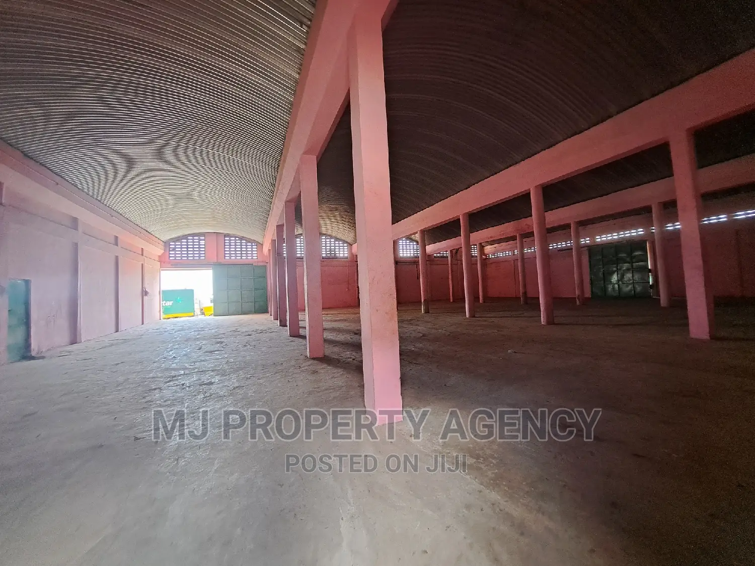 900 SQM Warehouse in Tema Metropolitan