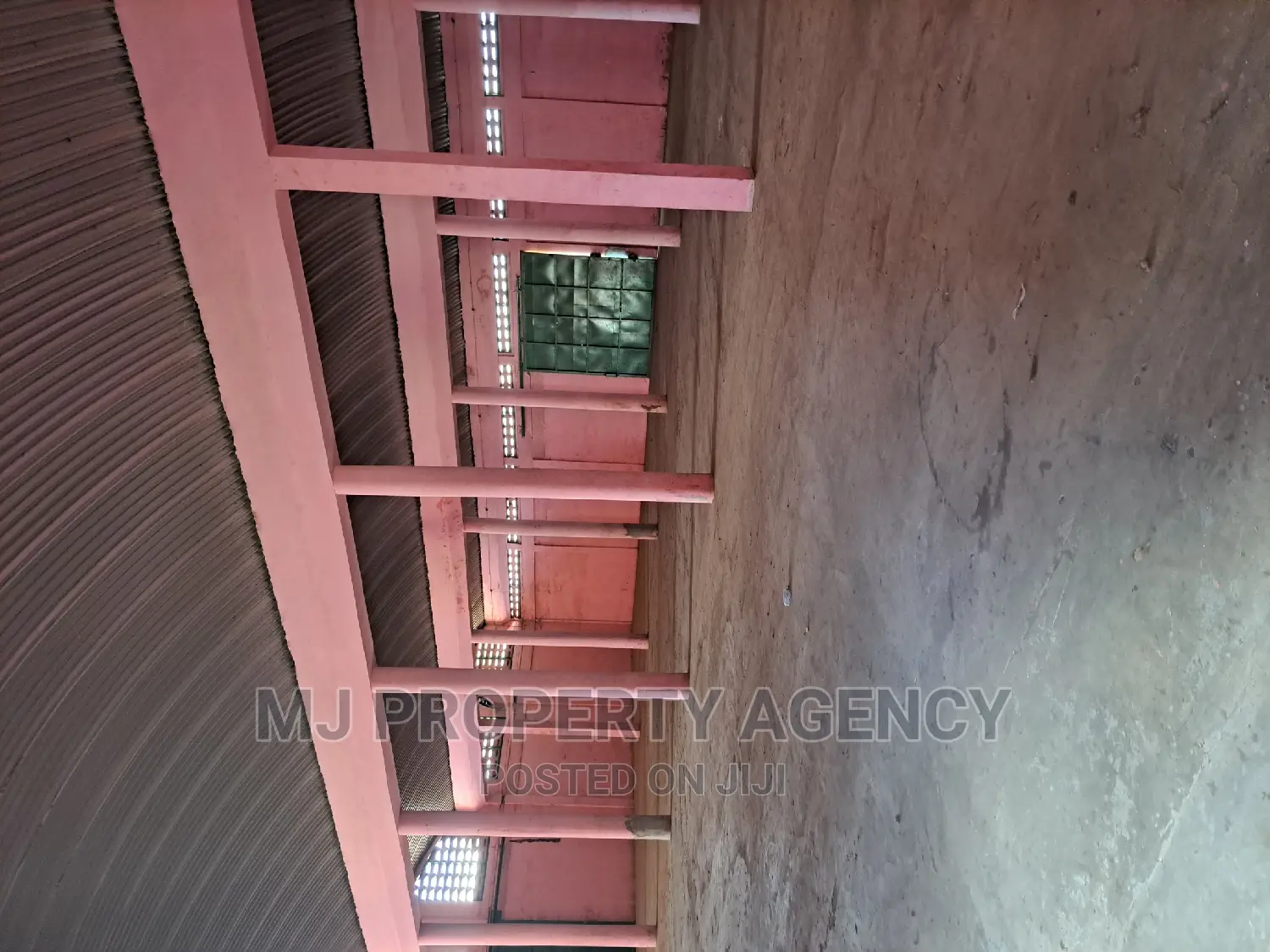 900 SQM Warehouse in Tema Metropolitan