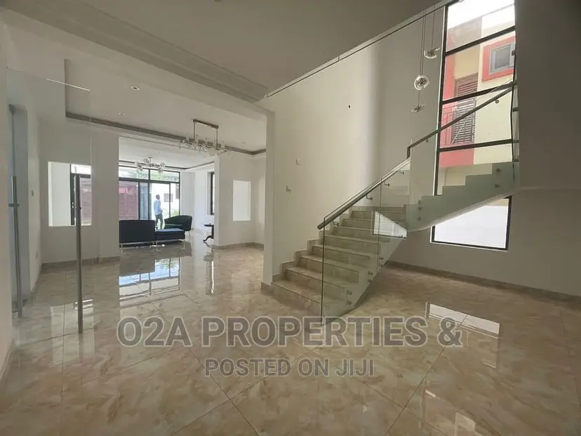 4bdrm House in A&C Mall Area for sale in A&C Mall Area