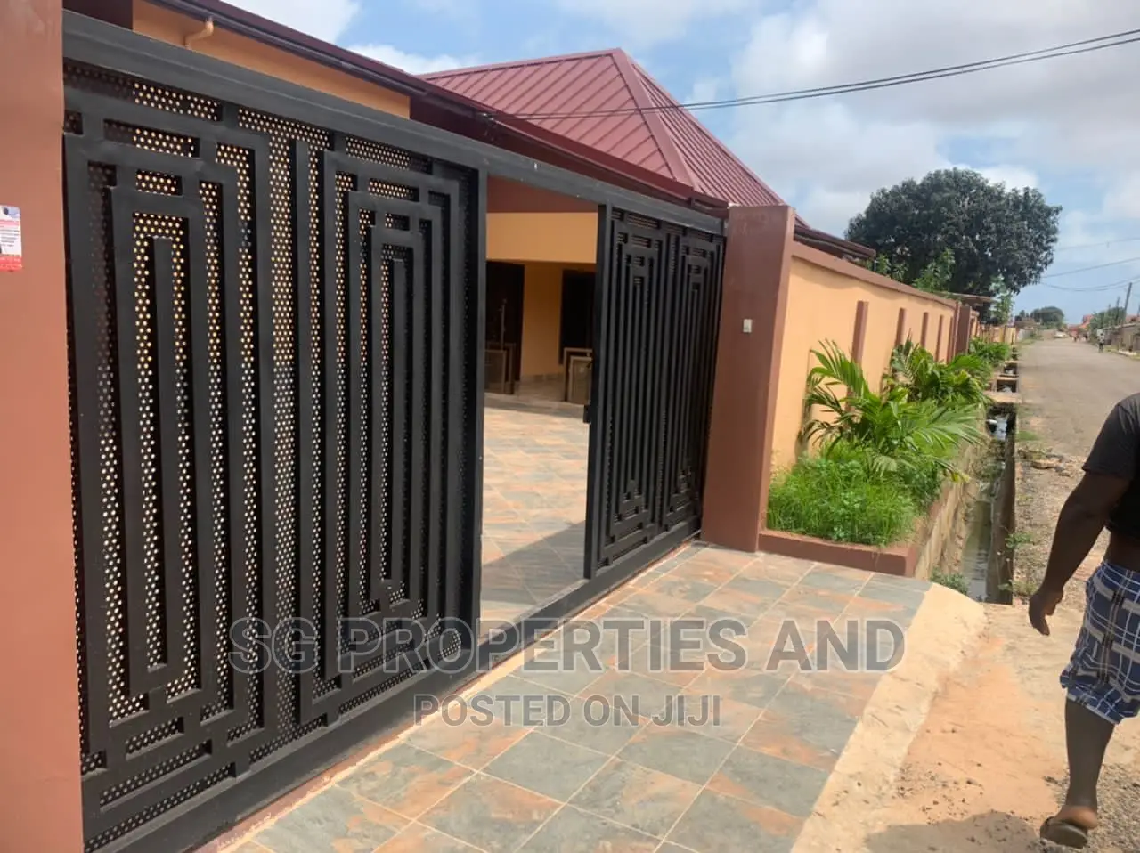 3bdrm House in Coastal, Spintex for rent in Spintex