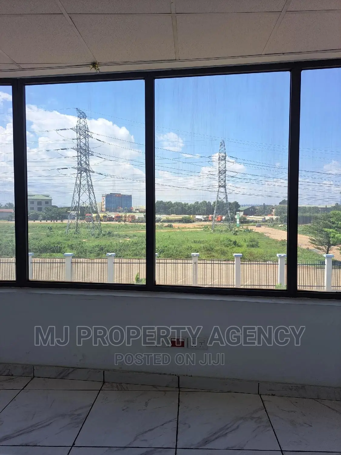 Executive Office Space in Tema Metropolitan