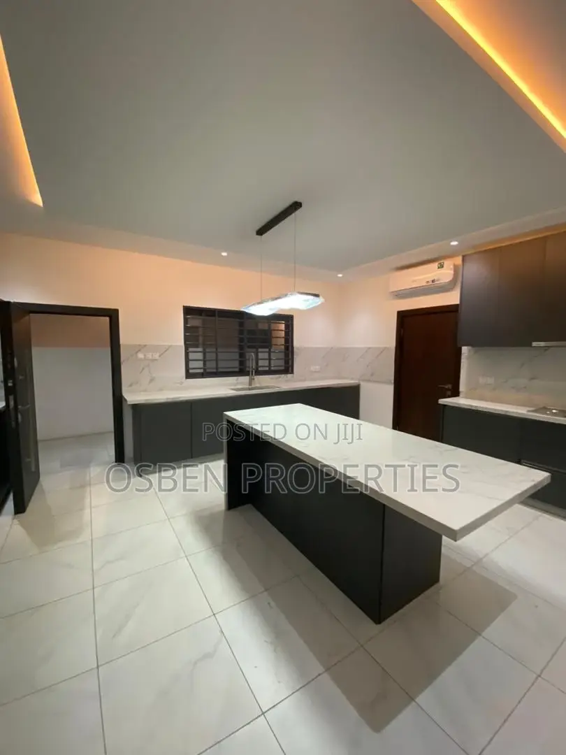 Furnished 8bdrm Mansion in Pleasant Properties, East Legon for sale in East Legon
