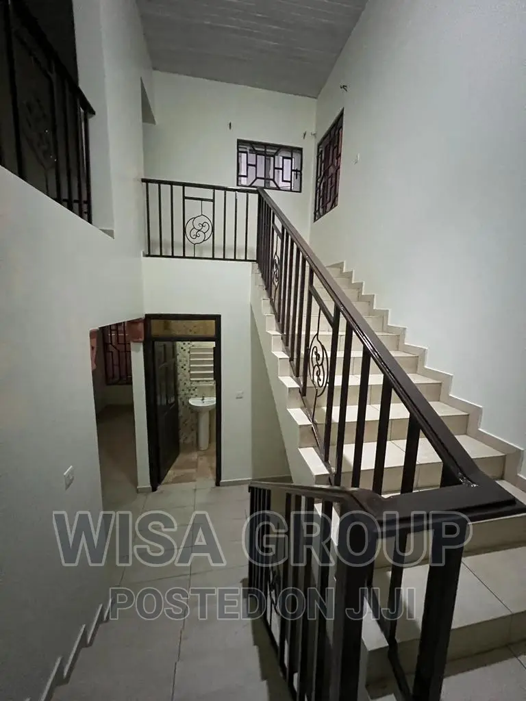 4bdrm Duplex in Wisa Groups, Accra Metropolitan for rent in Accra Metropolitan
