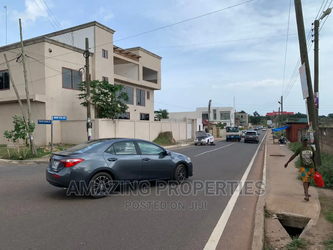10bdrm Apartment in East Legon for sale in East Legon