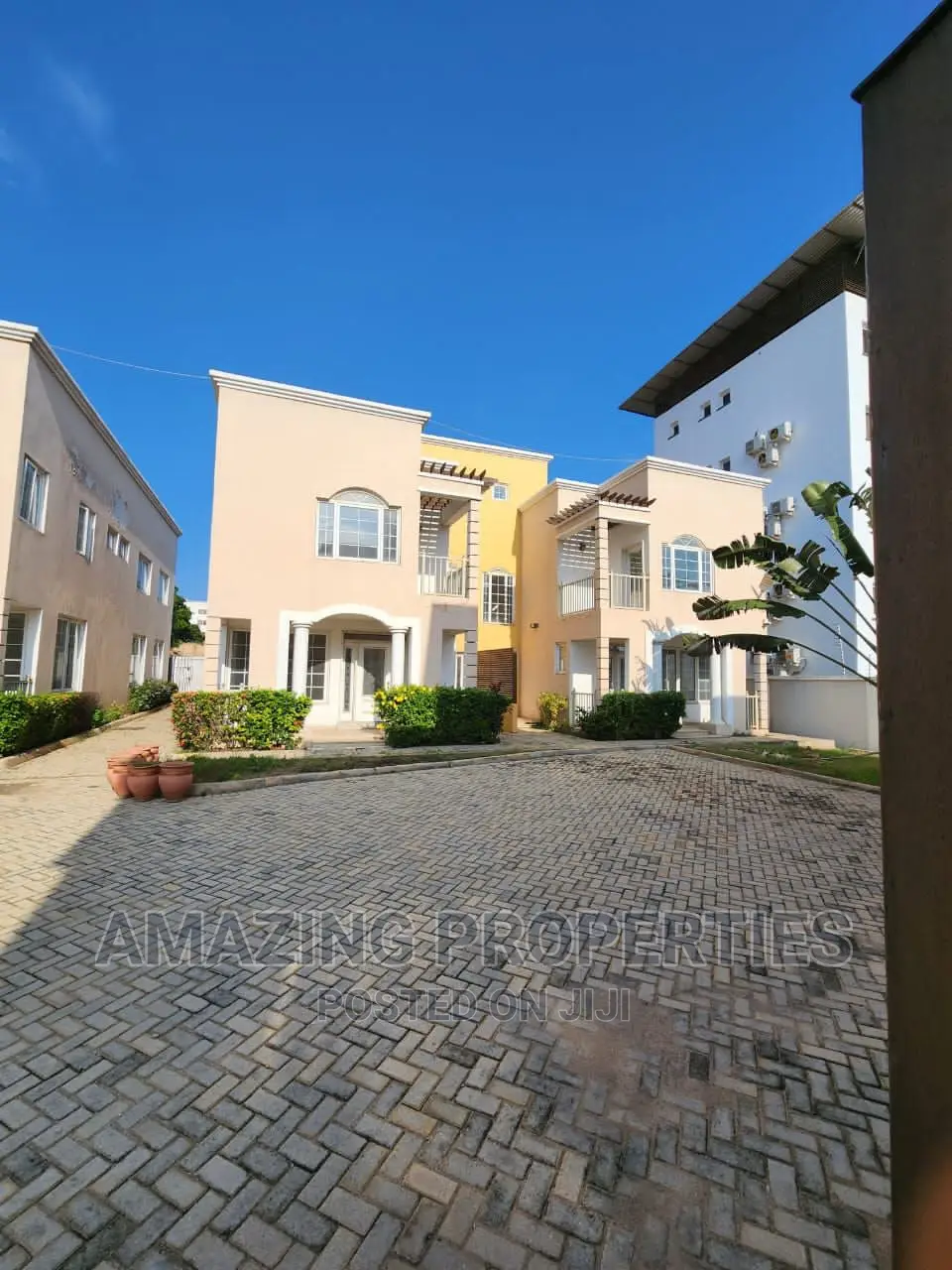4bdrm House in North Ridge for sale in North Ridge
