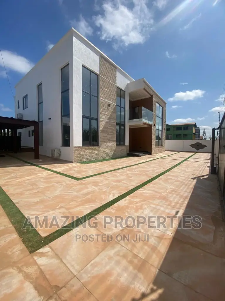 5bdrm House in Adjiriganor for sale in Adjiriganor