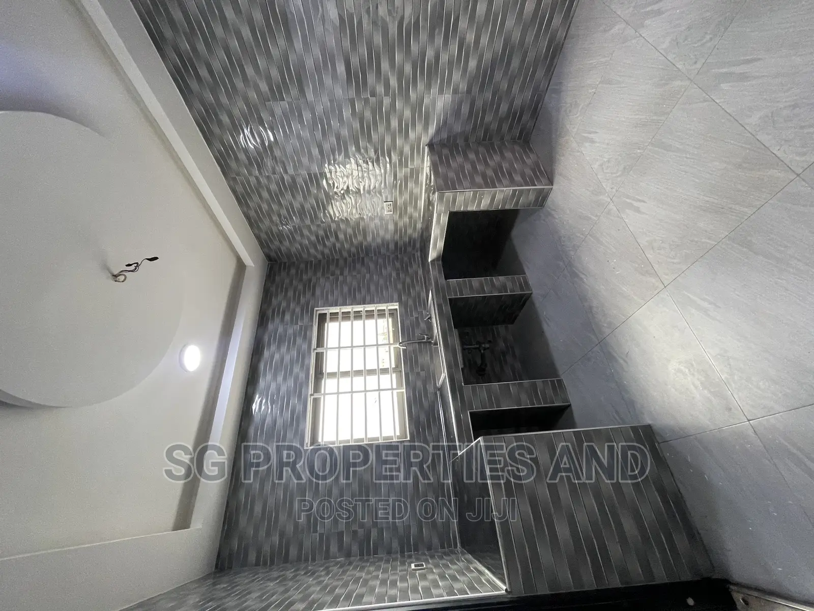 2bdrm Apartment in Batsonaa, Spintex for rent in Spintex