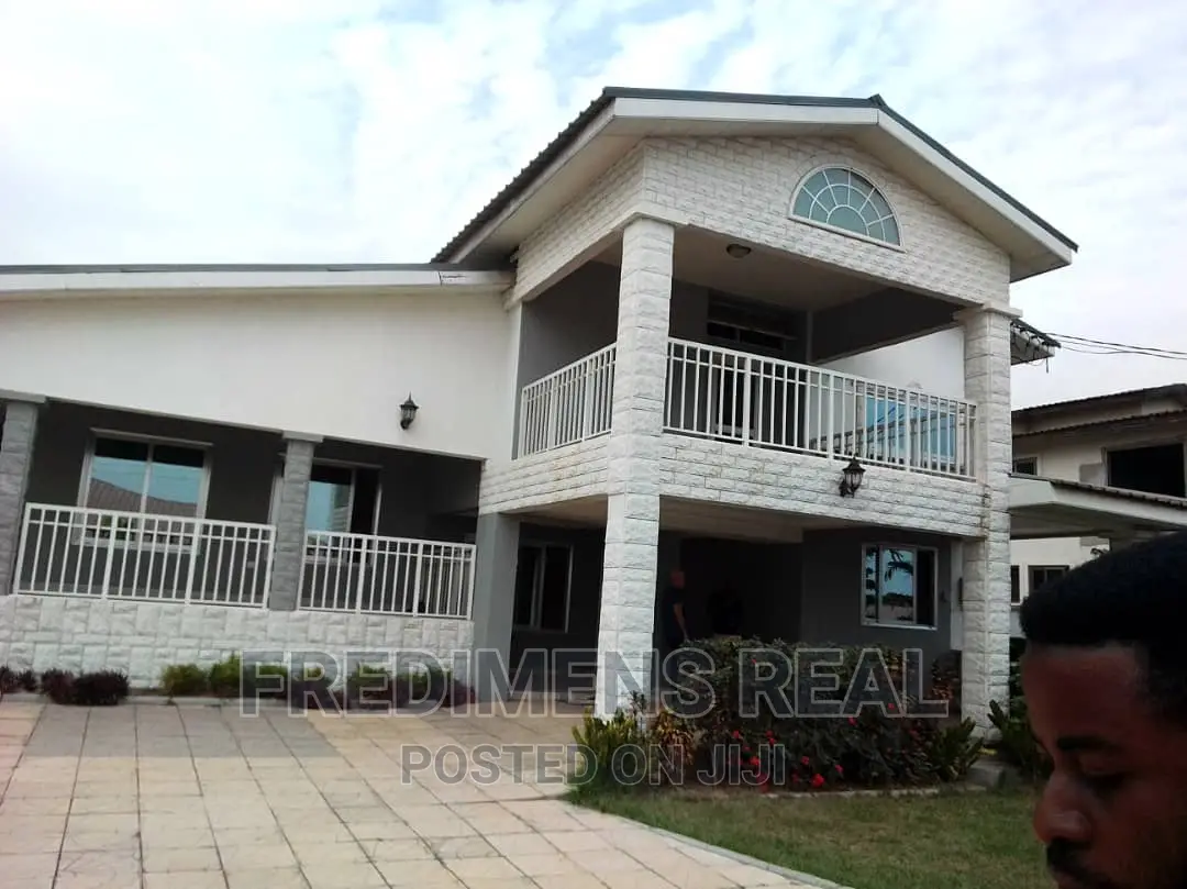 5bdrm House in Fredimens Real, Kumasi Metropolitan for sale in Kumasi Metropolitan