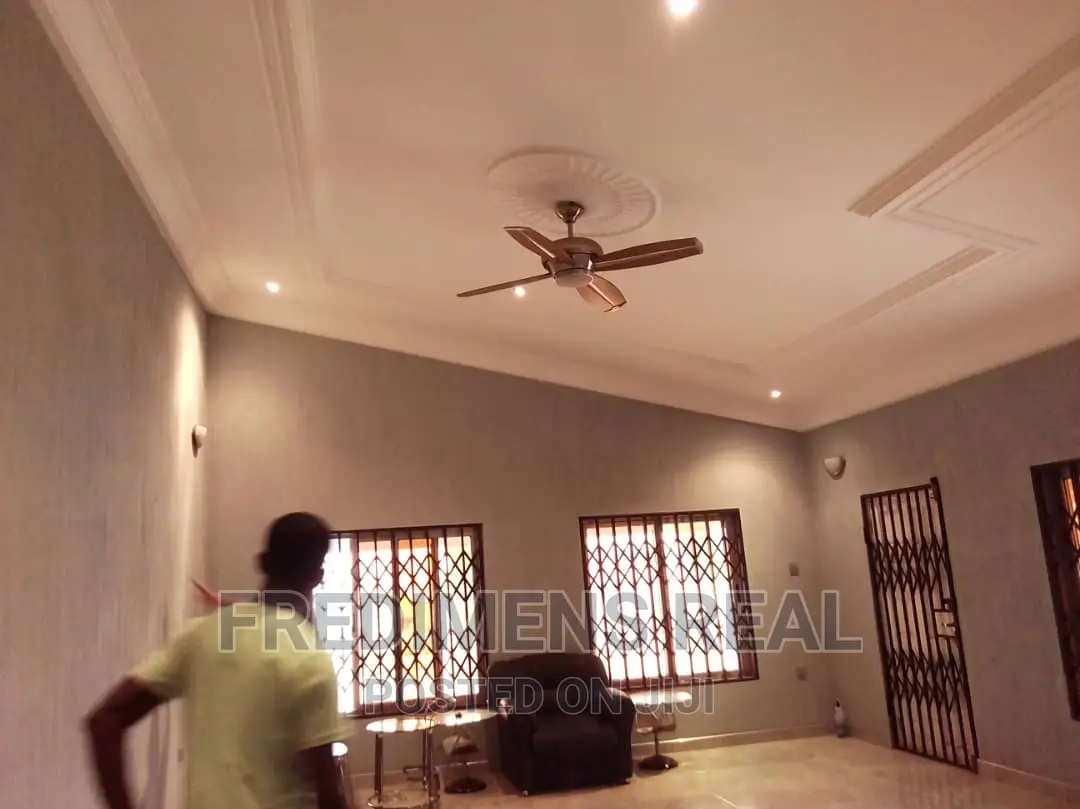 5bdrm House in Fredimens Real, Kumasi Metropolitan for sale in Kumasi Metropolitan